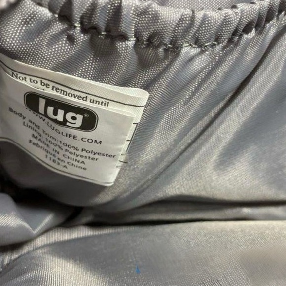 Lug Carousel Bag in Paint Pearl – Lightweight Travel Crossbody – NWT - Picture 13 of 16